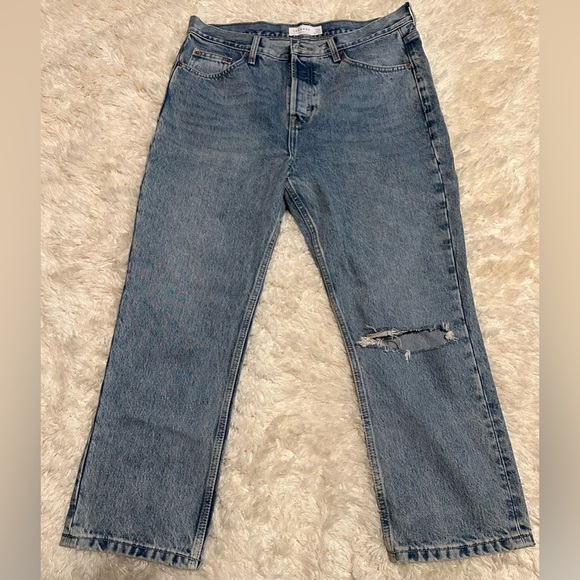 TOPSHOP Women’s Size 32 Light Wash Denim Blue Jeans EUC** - Picture 1 of 11